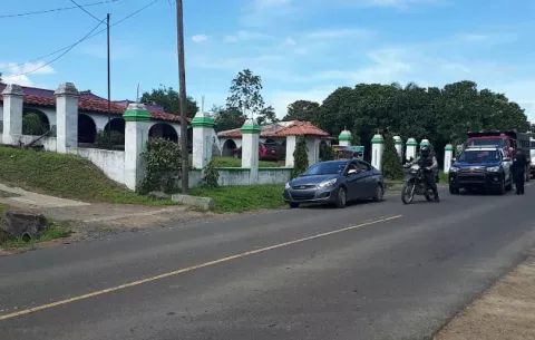 Incidente en Las Cruces de Los Santos deja un herido y armas decomisadas