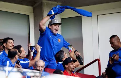 Exigen disculpas públicas a Maradona por ofender a México