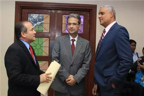 Mejía convoca a médicos forenses para conocer exámenes de Martinelli