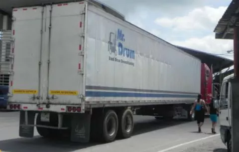 Varios transportistas panameños logran salir de la violenta Nicaragua
