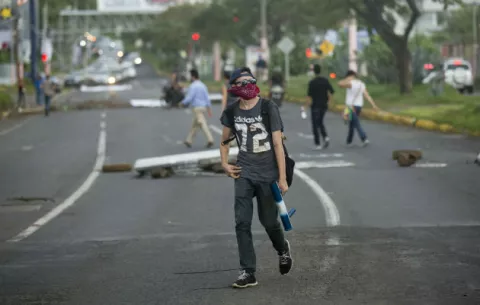 Nuevo enfrentamiento violento se cobra la vida de un adolescente en Nicaragua