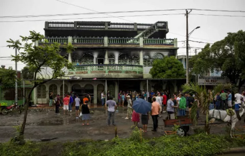 Nicaragua amanece consternada tras jornada en que una familia murió calcinada