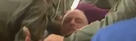 Expresidente Martinelli es sometido a un electrocardiograma en el Santo Tomás