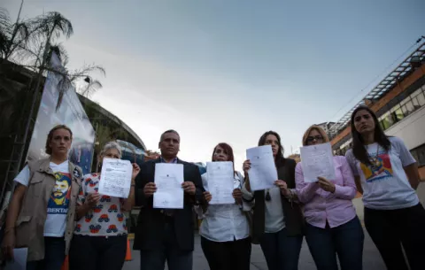 Familiares de "presos políticos" venezolanos piden intercesión de la ONU