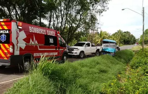 Bus se accidenta en el sur de Veraguas, hay dos lesionados 