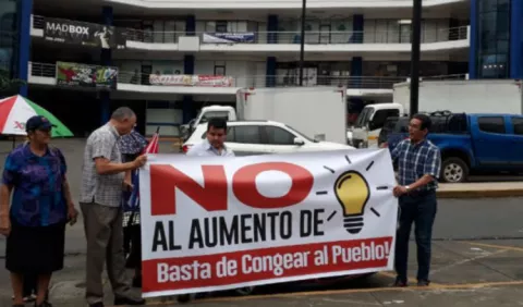 Chantaje de Varela genera rechazo