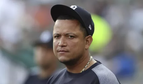 Cabrera sufre al ver los juegos por televisión