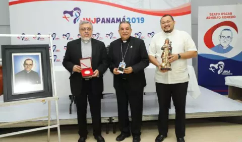 Panamá recibe reliquia del beato  Romero