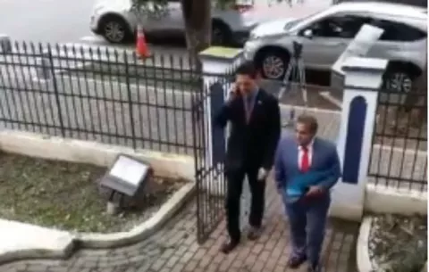 Álvaro Alvarado interpone querella contra funcionarios de la ATTT