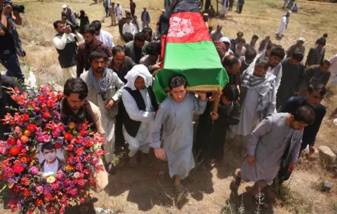 Más de 20 muertos y 107 los heridos en el ataque contra el vicepresidente afgano