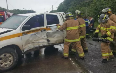 Colisión en Bágala en el distrito de Boquerón deja cinco personas heridas 
