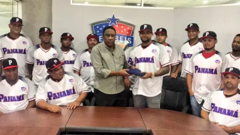 Béisbol y Carstens comenzarán andar de Panamá por Barranquilla