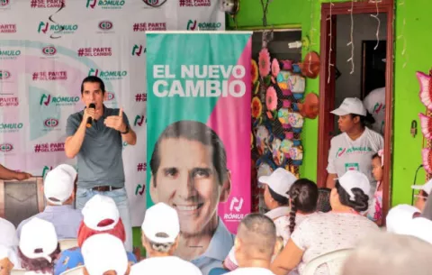 Bases y dirigentes comunales de CD respaldan a Rómulo Roux