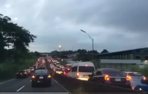 Conductores de Panamá Oeste protestaron contra el tranque diario