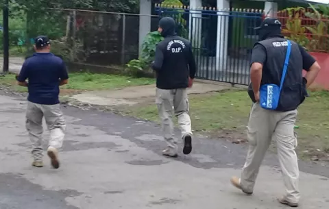 Fiscal de Adolescentes imputará cargos a menor por posesión de armas