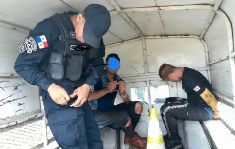 Capturan a presuntos asaltantes de estación de combustible en Bugaba