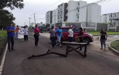 Comunidad de El Chorro en La Chorrera bloquean la vía de acceso
