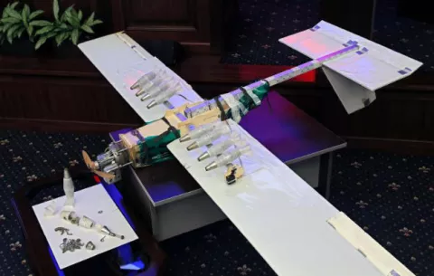 Drones atacan de noche la principal base militar rusa en Siria 