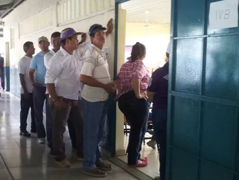 Coordinan logística para que funcionarios puedan votar adelantado