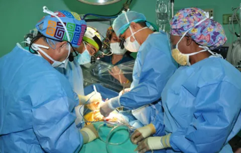 Enfermedades cardiovasculares acechan a los jóvenes