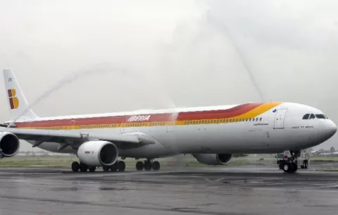 Problema mecánico obligó a avión de Iberia a aterrizar por precaución