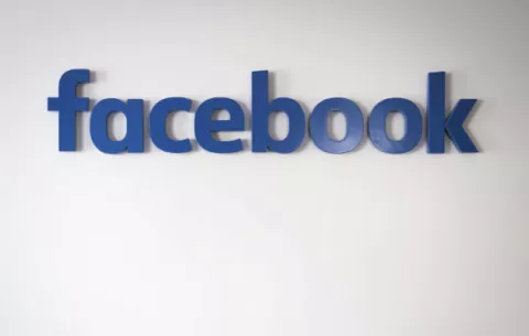 Error de Facebook vulnera privacidad de sus usuarios