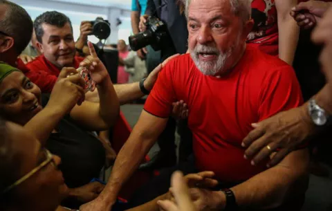 Convocan a una huelga de hambre en Brasil a favor de la liberación de Lula