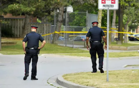 Identifican al autor del tiroteo en Toronto e investigan los motivos