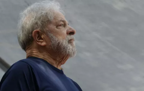 Lula continuará en la cárcel tras un duro embate jurídico en Brasil