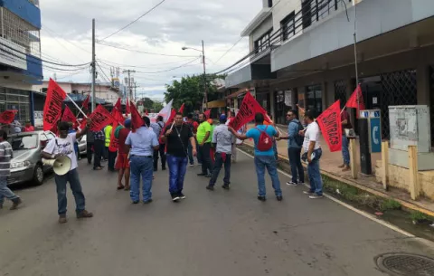 Segundo día de protestas por aumento a la tarifa eléctrica en Colón y Chiriquí