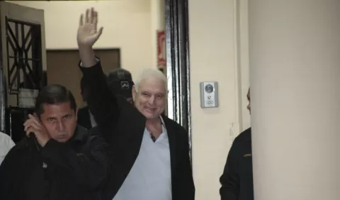Martinelli es trasladado al Hospital Santo Tomás para evaluación