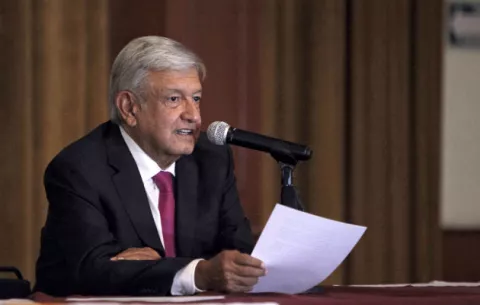 López Obrador anuncia sus primeras iniciativas de ley para transformar México