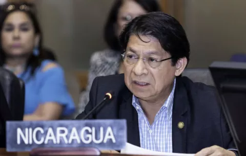 La OEA pide a Ortega elecciones anticipadas, pero evita señalarle por la violencia