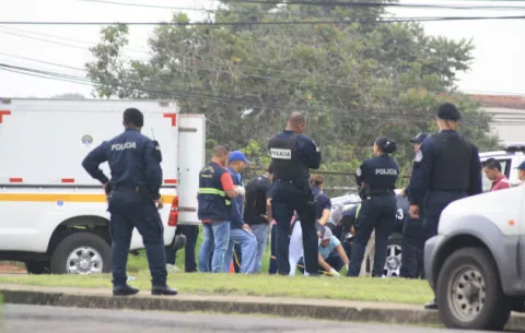 Hallan a una mujer con un tiro en su anatomía cerca del Hospital Nicolás Solano