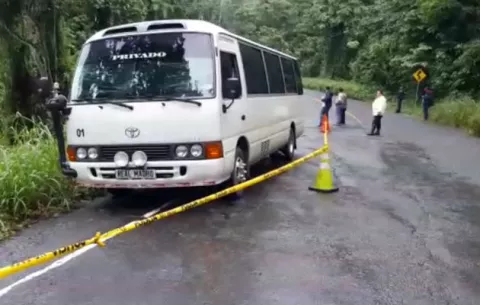 Pareja muere al impactar su bicicleta con un bus en Changuinola 