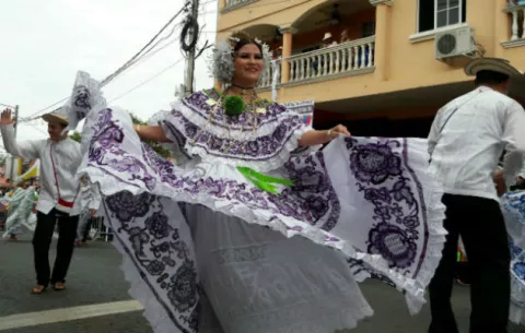 Desfile de las Mil Polleras se hará previo a Jornada Mundial de Juventud