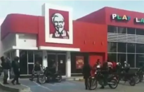 Hurtan en restaurante de comida rápida en Colón, pero la alarma no sonó 