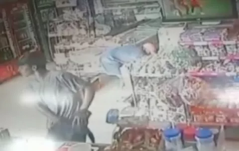 Pistoleros roban minisúper de la 24 de Diciembre mientras jugaba Brasil