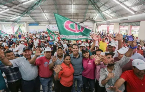 "CD va a regresar a gobernar", afirma Rómulo Roux