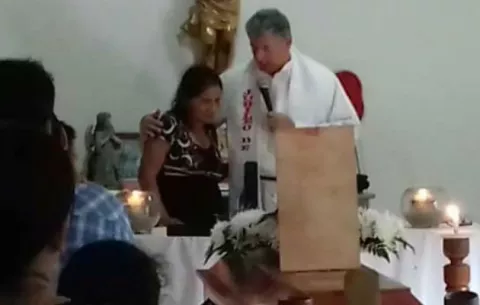 Pescador asesinado en David es sepultado en su tierra natal, Boca Chica 