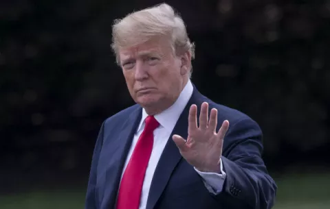 Trump asegura que la Unión Europea es ahora un "enemigo" de EE.UU.