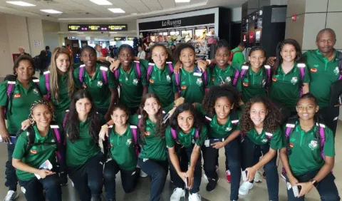 Sub-15 femenina viaja a torneo de fútbol en EE.UU.