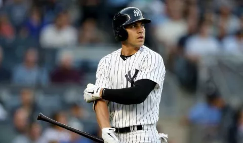 Yanquis confirman baja