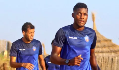 Fajardo entrena con Al-Kawkab   