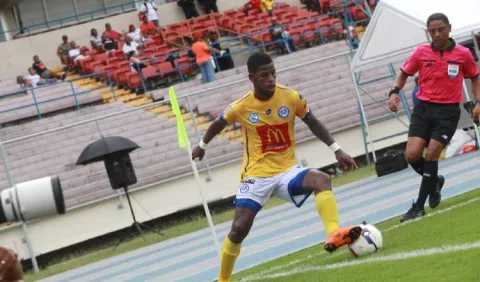 CD Universitario logra su  primer triunfo