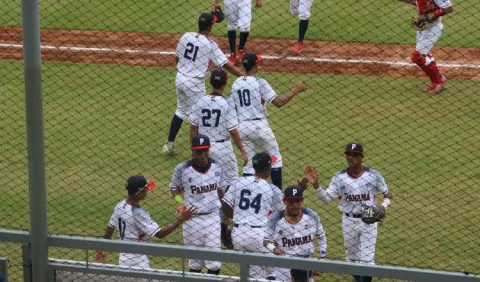 Panamá expone invicto ante los Estados Unidos