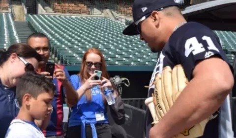 Tigres cumplen  sueño de un niño panameño