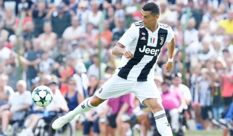 CR-7 empieza reto en Italia