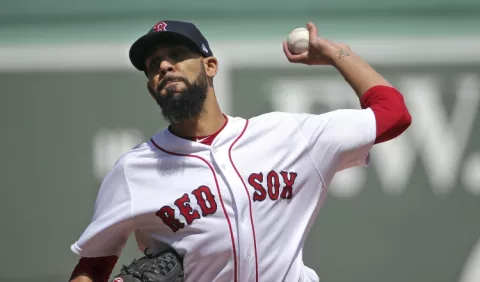 Boston sacude a Indios