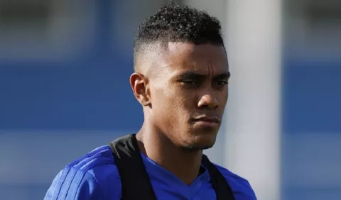 Édgar Bárcenas sin aires de estrella en Real Oviedo